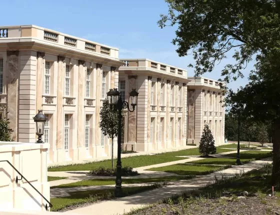Le Grand Siècle hôtel de la Cité Nocturne autour du Puy du Fou 
