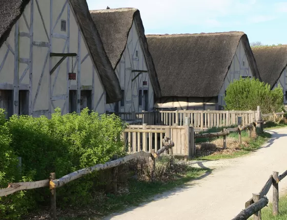 Les Iles de Clovis hôtel de la Cité Nocturne autour du Puy du Fou 