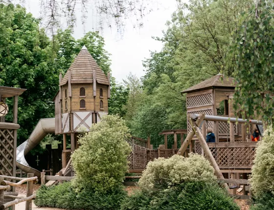 Le Repaire des Enfants au cœur de la nature du Puy du Fou.