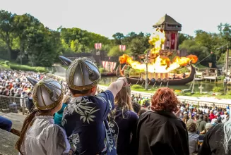 Enfants au spectacle Les Vikings