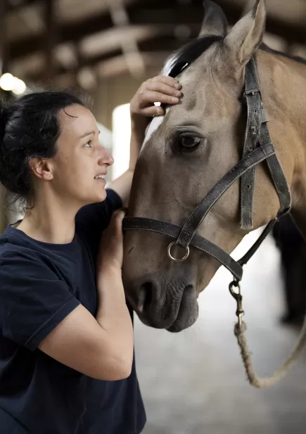 Anaïs de l'Académie Equestre et son cheval