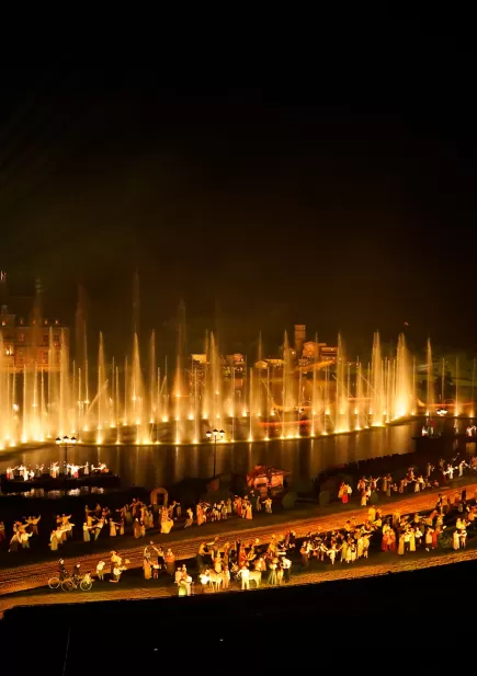 Scène final du spectacle nocturne La Cinéscénie au Puy du Fou