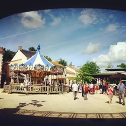 @__world.of.photograph - #puydufou #place #ambiancemagique #beautifulday #carrousel