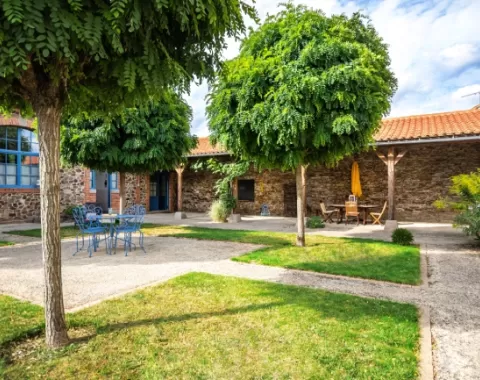 gîte 1 2 3 soleil jardin