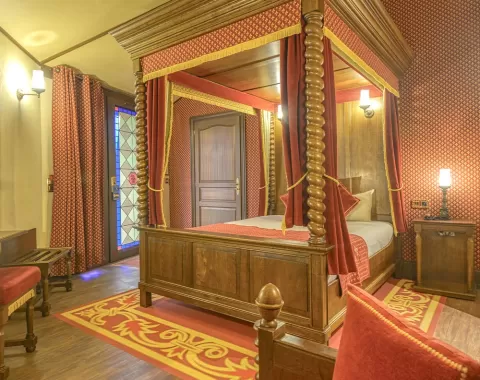 La chambre de l'hôtel "Le Camp du Drap d'Or"