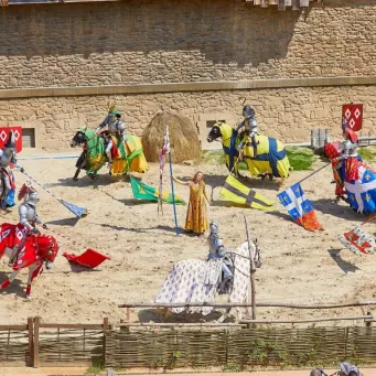 Mostrar Le Secret de la Lance Puy du Fou