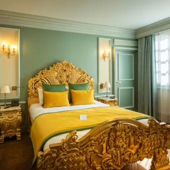 Chambre de l'hôtel Le Grand Siècle au Puy du Fou