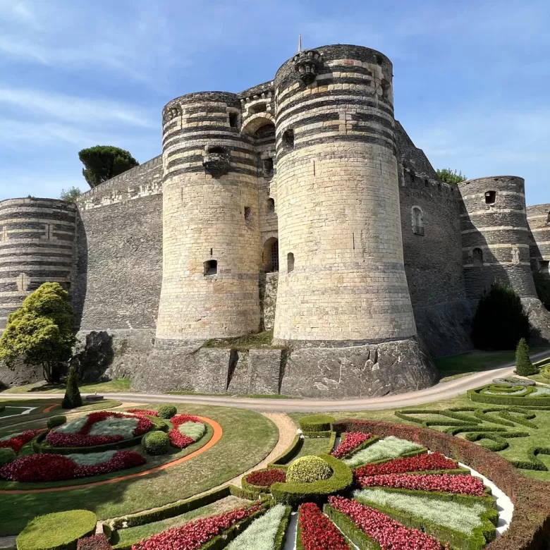 Séjourner au Puy du Fou pour découvrir les châteaux de la Loire