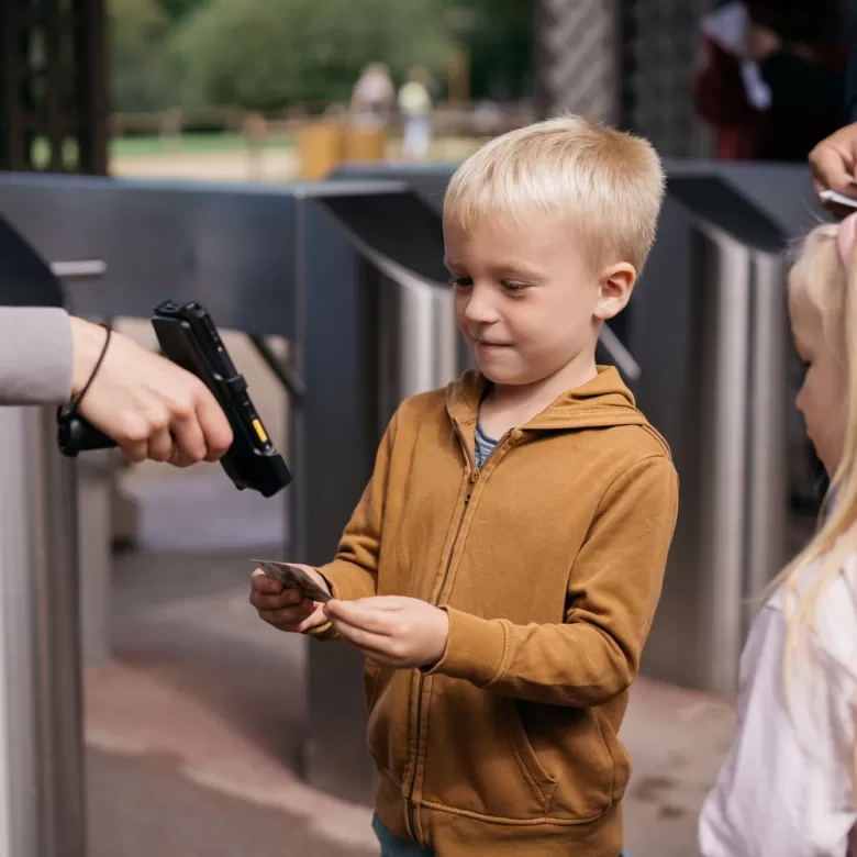 Le Puy du Fou un parc adapté pour les enfants en bas âge