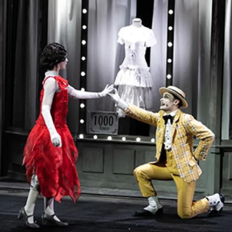 Scène prise lors du spectacle "Le Mime et l'Étoile" au Puy du Fou