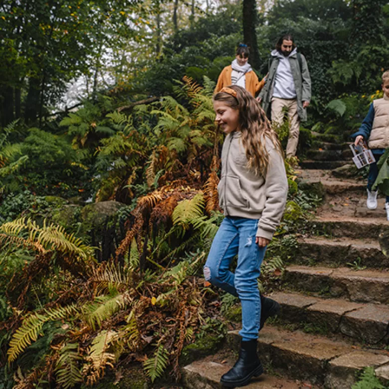 Famille dans le Val de la Marienne