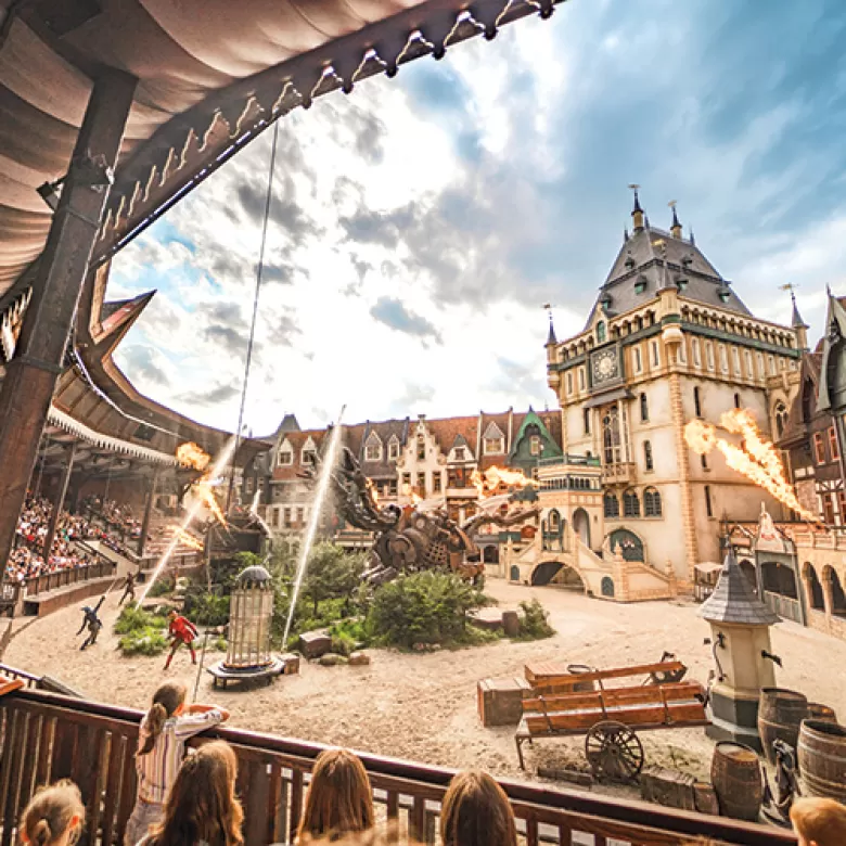 Spectacle du Puy du Fou "Raveleijn" joué à Efteling aux Pays-Bas