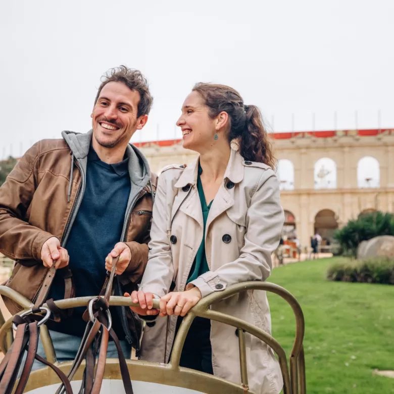 Couple sur un char du Signe du Triomphe