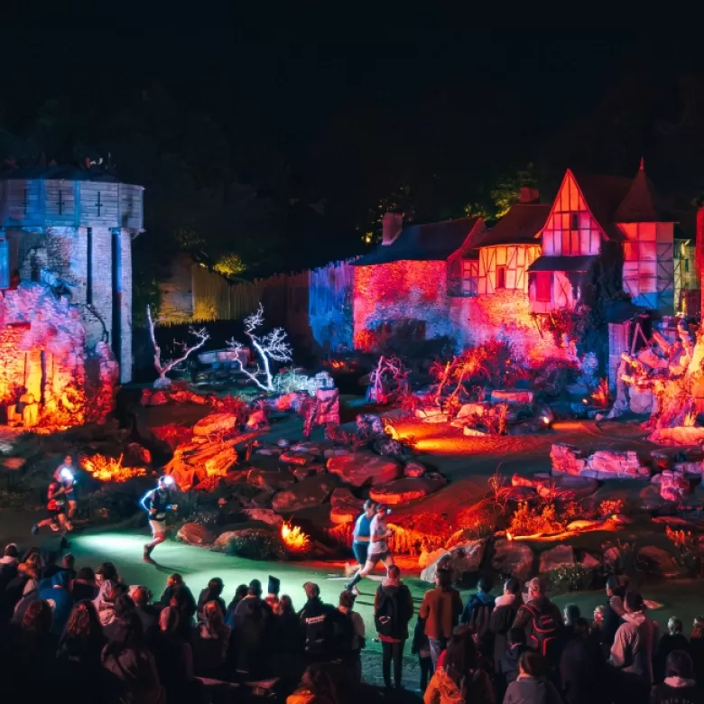 Course 10km Foulée des Géants dans le spectacle épée du roi arthur