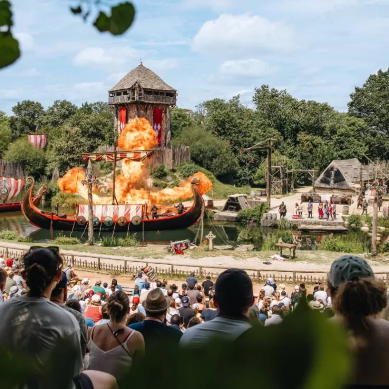Triflamme du spectacle "Les Vikings"