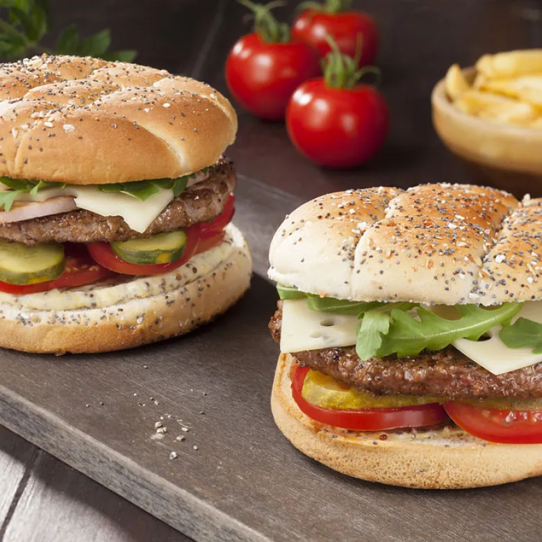 Burger du "Rendez-Vous des Ventres Faims" au Puy du Fou
