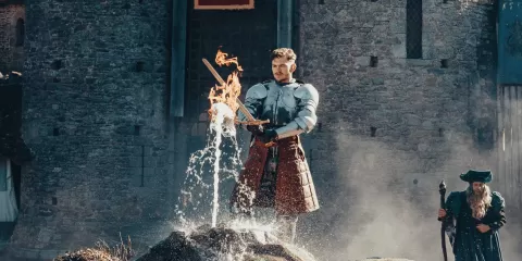 Le roi Arthur retirant Excalibur de son rocher
