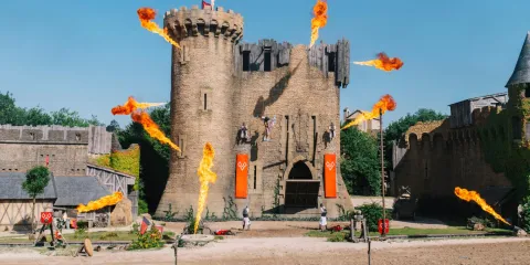 Le donjon du spectacle Le Secret de la Lance