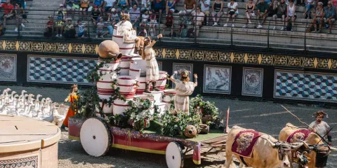 Parade dans le spectacle "Signe du Triomphe" au Puy du Fou