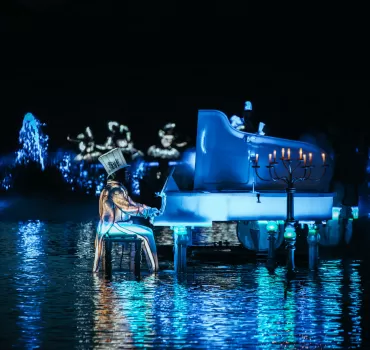 Scène du spectacle nocturne Les Noces de Feu du Puy du Fou