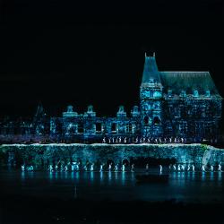 Le château lors de la représentation du plus grand spectacle nocturne "La Cinéscénie"
