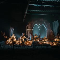 Deux soldats fêtent Noël dans les tranchées pendant la Première Guerre mondiale dans le spectacle immersif "Les Amoureux de Verdun"